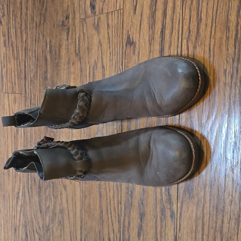 Extremely Comfortable Sperry Booties! - image 2